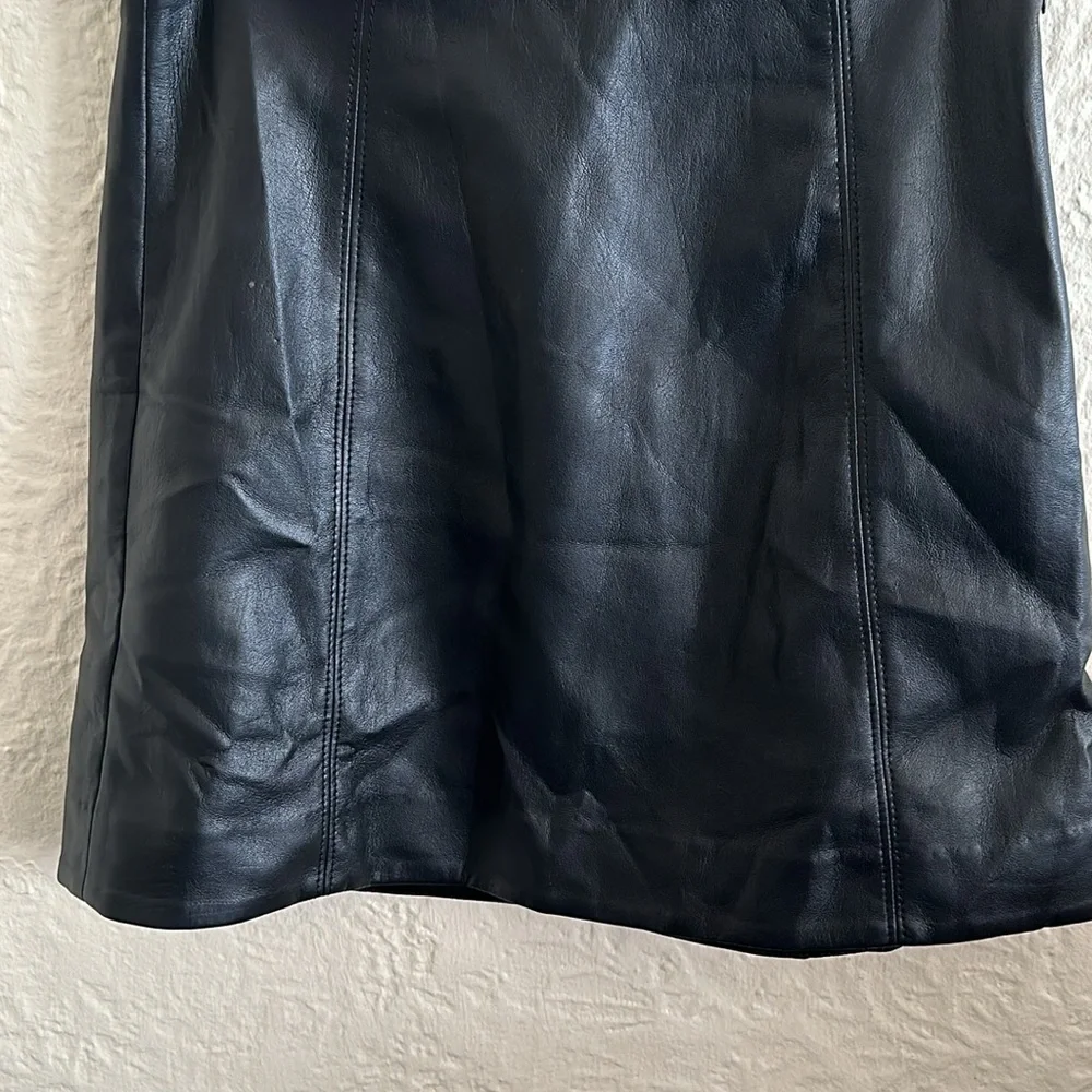 Aritzia Babaton Black Faux Leather Mini Skirt 4 - Picture 4 of 8
